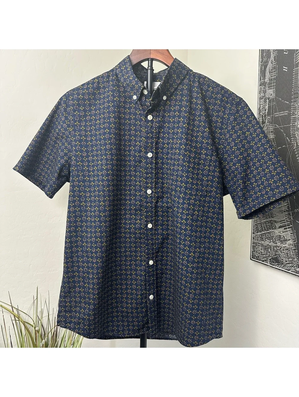 GAP Slim Fit Button Down Shirt Mens Medium Navy Floral Print Short Sleeve Cotton